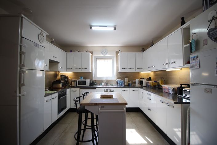 Image No.4-6 Bed Villa for sale