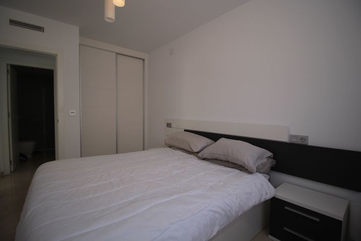 Image No.11-2 Bed Apartment for sale