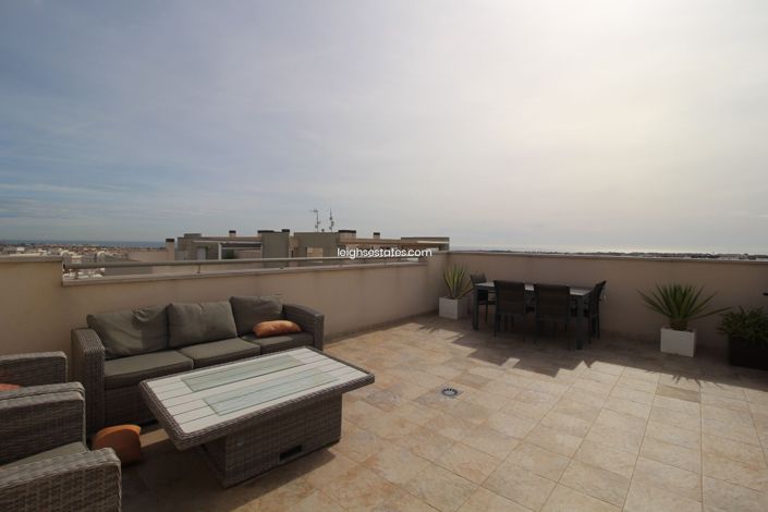 Image No.2-Appartement de 2 chambres à vendre à Villamartin