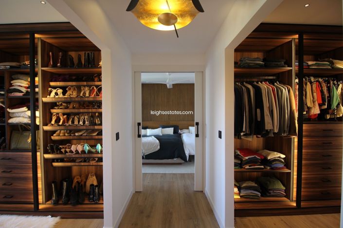 Image No.17-7 Bed Villa for sale