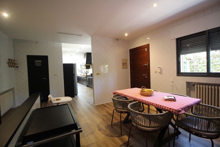 Image No.30-7 Bed Villa for sale