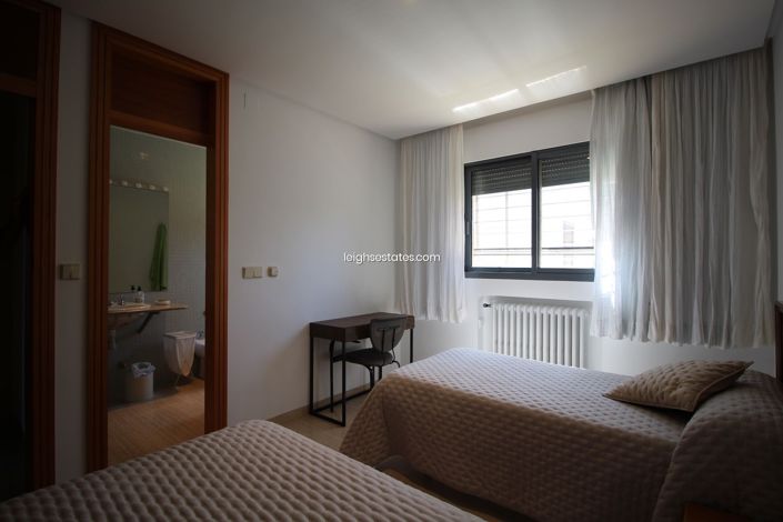 Image No.32-7 Bed Villa for sale