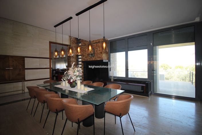 Image No.7-7 Bed Villa for sale