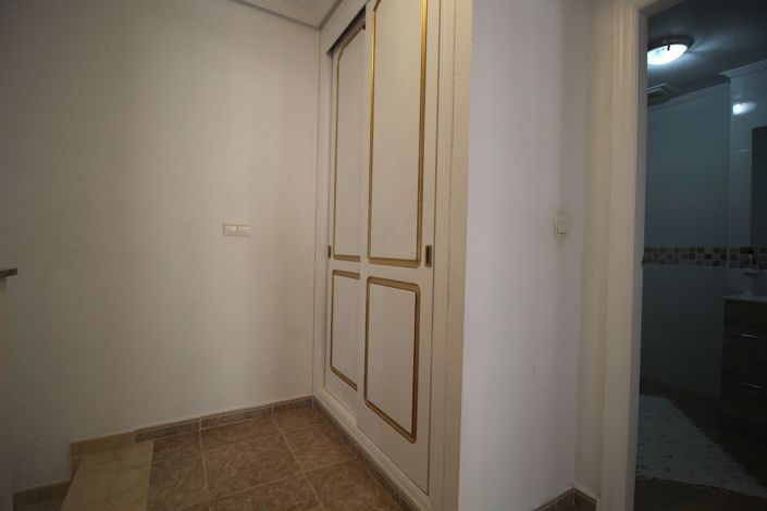 Image No.14-3 Bed Townhouse for sale