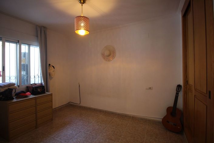 Image No.7-3 Bed Townhouse for sale