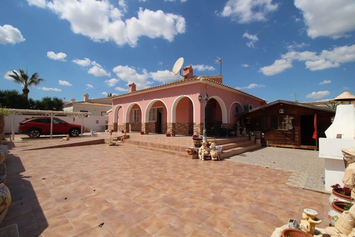 Image No.1-Villa de 4 chambres à vendre à Orihuela Costa