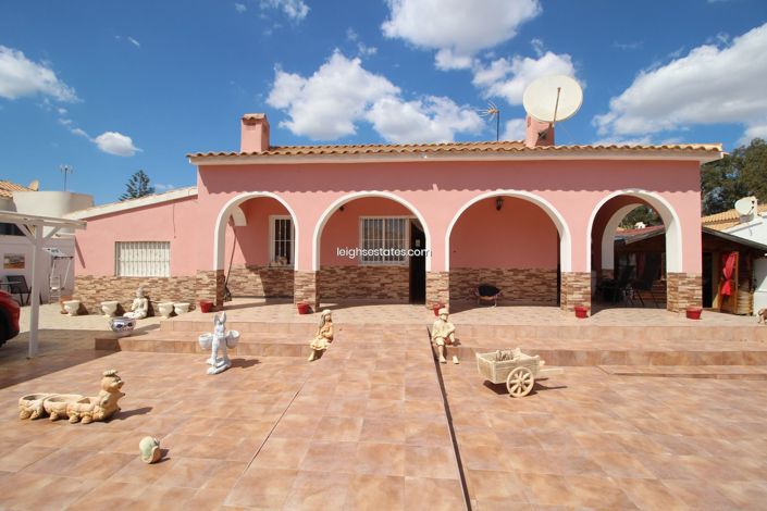 Image No.25-4 Bed Villa for sale