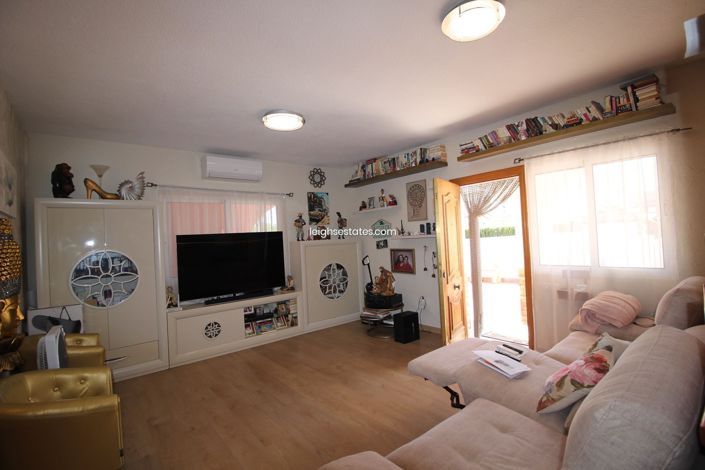 Image No.4-4 Bed Villa for sale