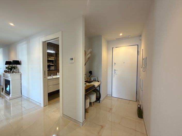 Image No.13-3 Bed Apartment for sale