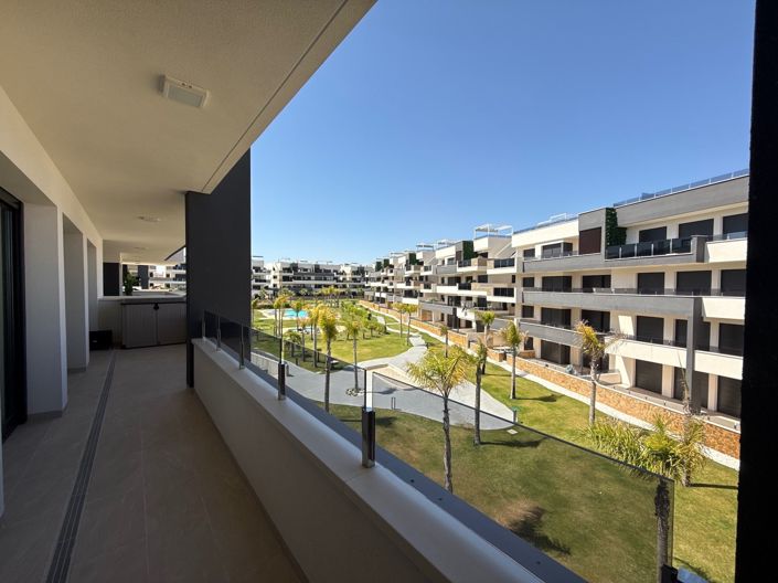 Image No.1-3 Bed Apartment for sale