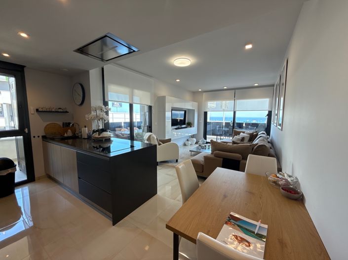 Image No.3-3 Bed Apartment for sale