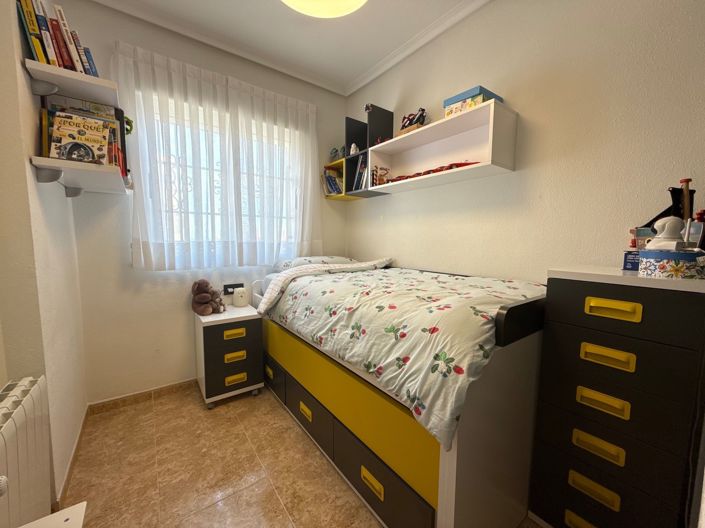 Image No.13-3 Bed Townhouse for sale