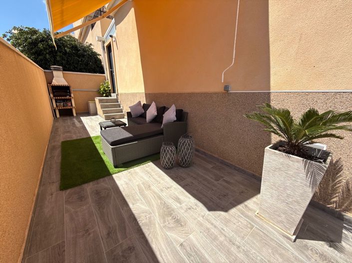 Image No.20-3 Bed Townhouse for sale