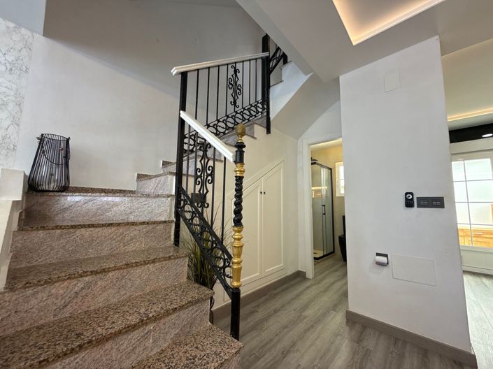 Image No.9-3 Bed Townhouse for sale