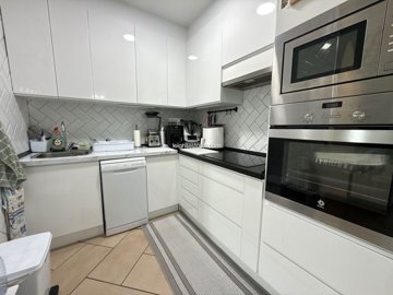 98869afe96de59b3300809463