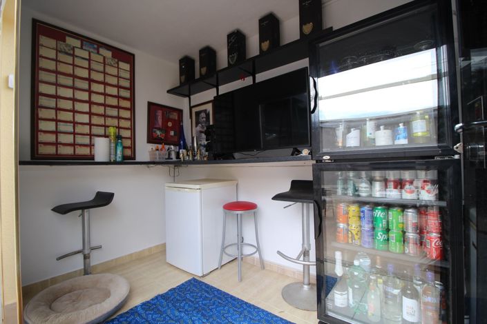 Image No.40-4 Bed Villa for sale