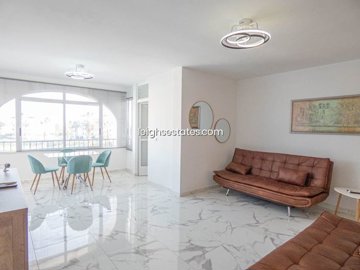 80869afe93d780a9211393394