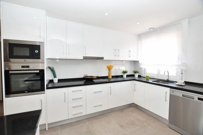 Image No.21-2 Bed Apartment for sale