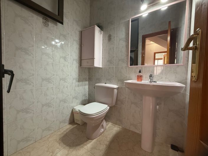 Image No.11-3 Bed Townhouse for sale