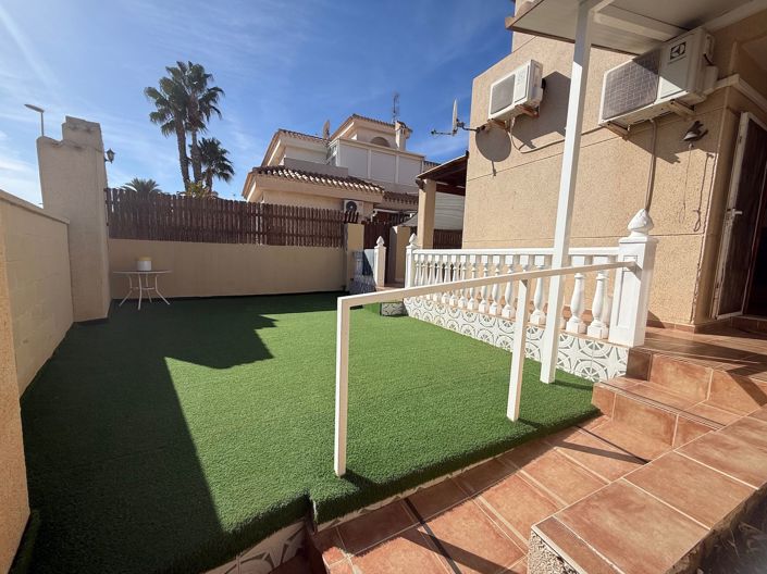 Image No.13-3 Bed Townhouse for sale