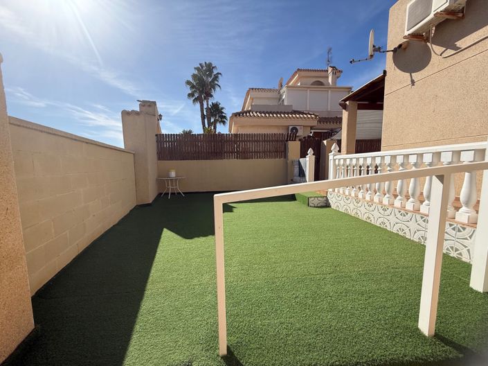 Image No.14-3 Bed Townhouse for sale