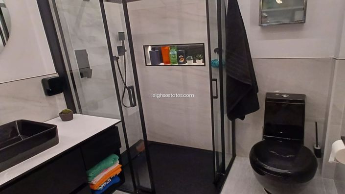 Image No.22-3 Bed Apartment for sale