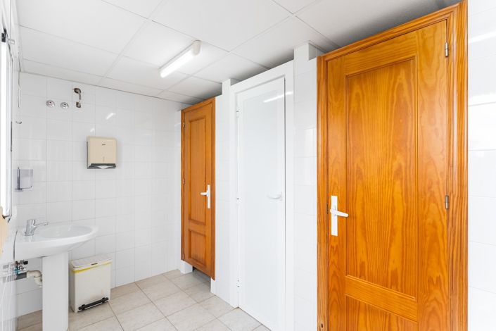 Image No.24-2 Bed Property for sale