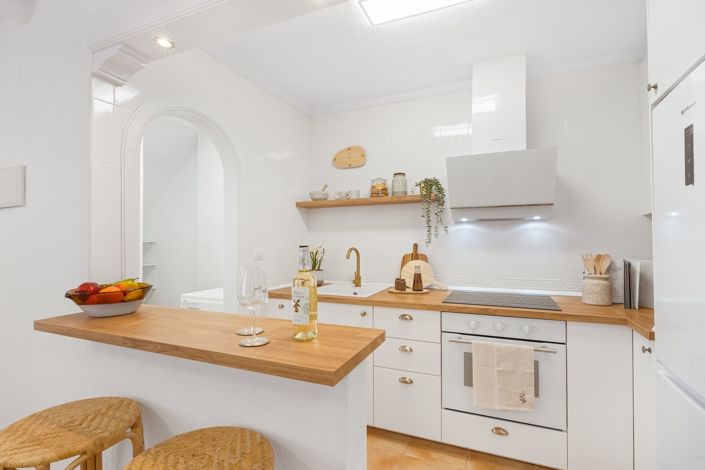 Image No.3-2 Bed Property for sale