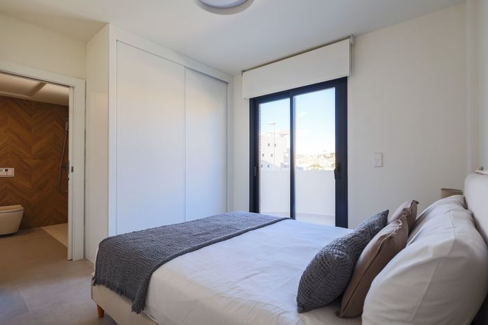 Image No.22-3 Bed Villa for sale