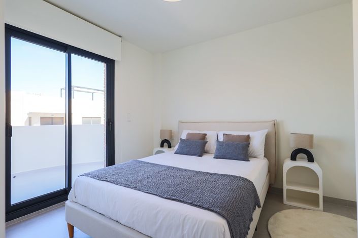 Image No.23-3 Bed Villa for sale