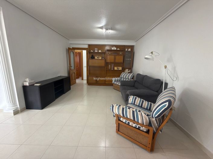 Image No.9-3 Bed Apartment for sale