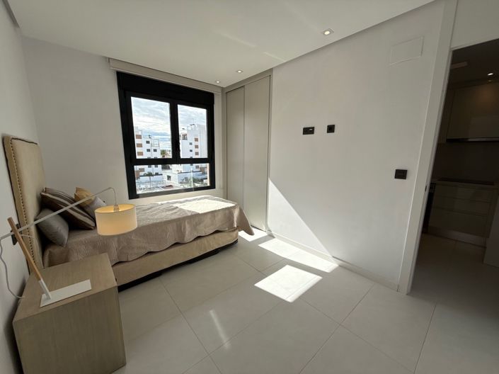 Image No.18-2 Bed Apartment for sale