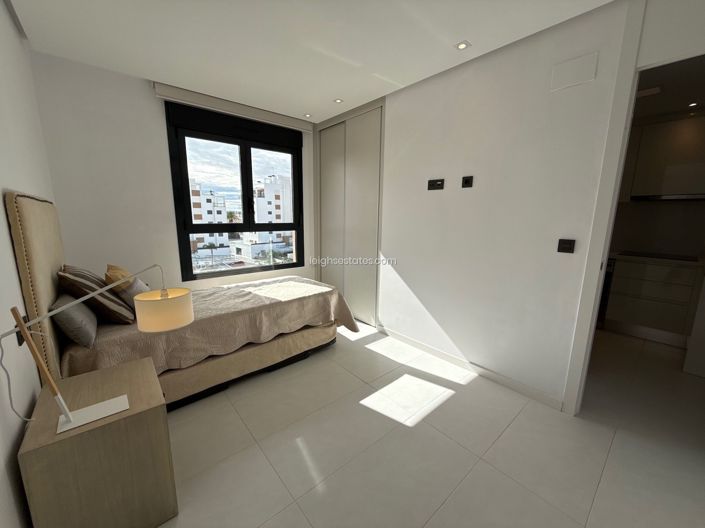 Image No.18-2 Bed Apartment for sale