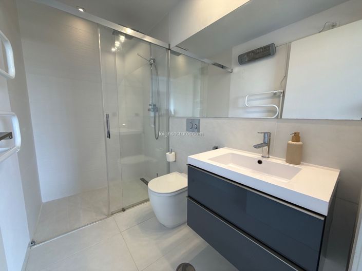 Image No.20-2 Bed Apartment for sale