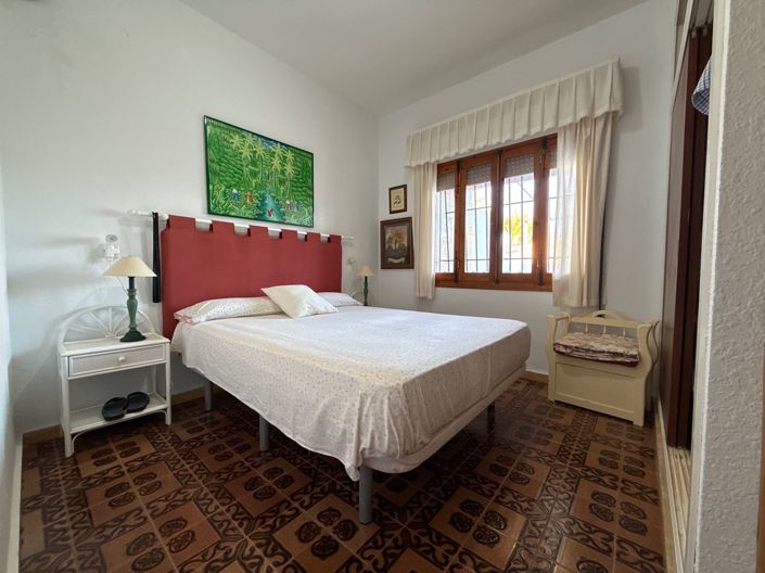 Image No.10-4 Bed Property for sale