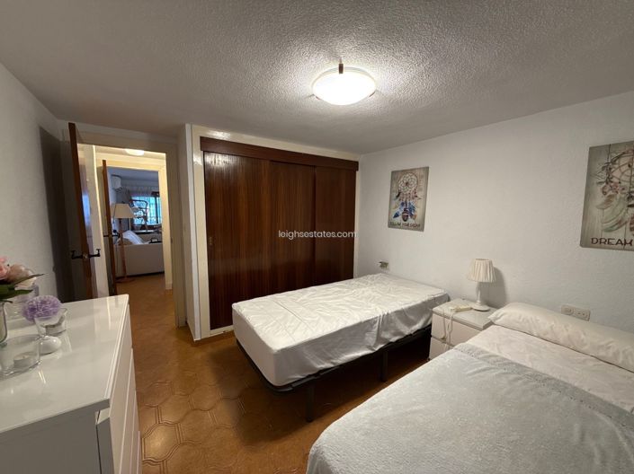 Image No.17-4 Bed Townhouse for sale