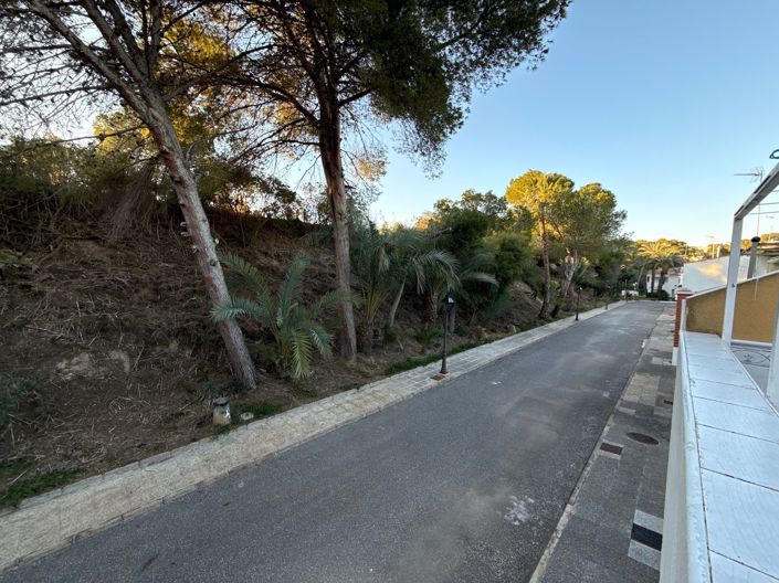 Image No.24-4 Bed Property for sale