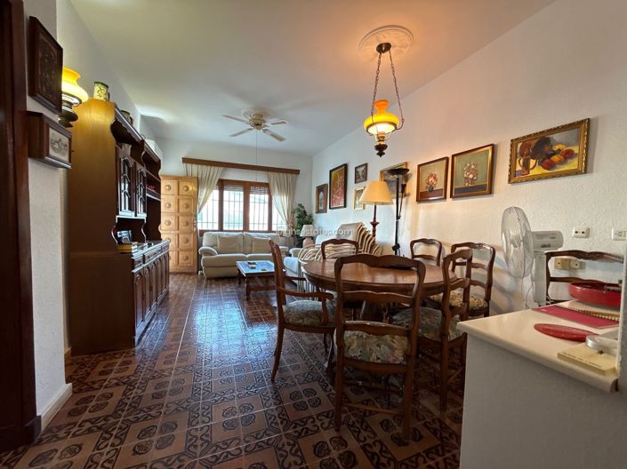 Image No.4-4 Bed Townhouse for sale