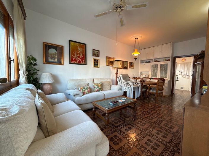 Image No.5-4 Bed Property for sale