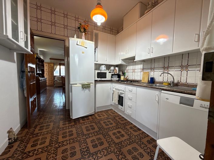 Image No.6-4 Bed Townhouse for sale