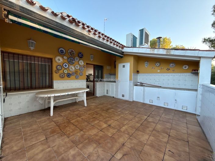 Image No.7-4 Bed Townhouse for sale