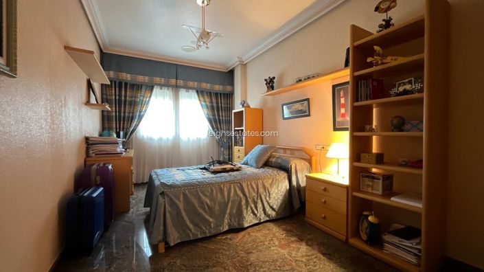 Image No.12-4 Bed Commercial for sale