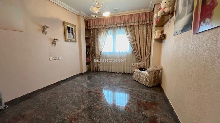 Image No.14-4 Bed Commercial for sale