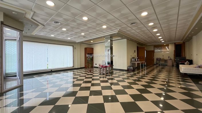 Image No.22-4 Bed Commercial for sale