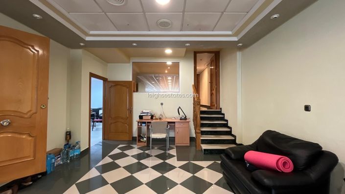 Image No.24-4 Bed Commercial for sale