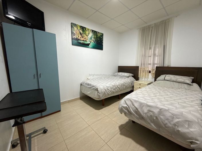 Image No.13-4 Bed Villa for sale