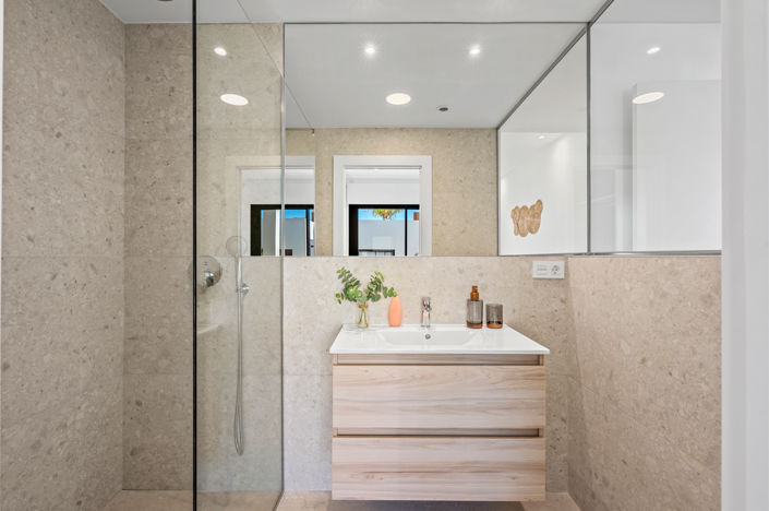 Image No.18-3 Bed Townhouse for sale