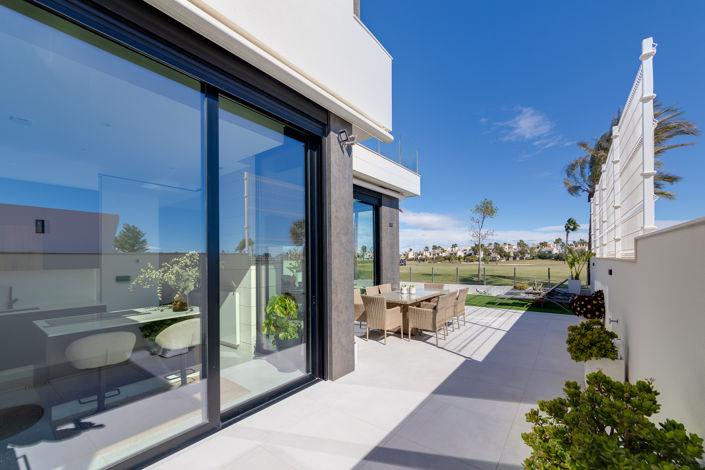 Image No.5-3 Bed Townhouse for sale