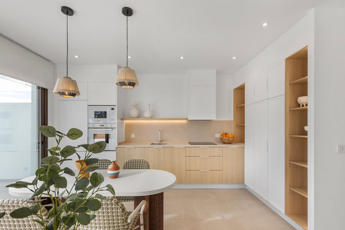 Image No.12-3 Bed Townhouse for sale