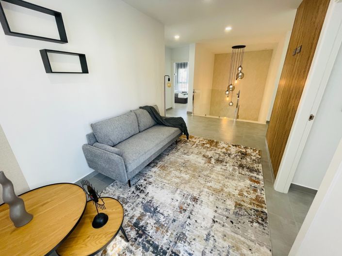 Image No.11-5 Bed Townhouse for sale